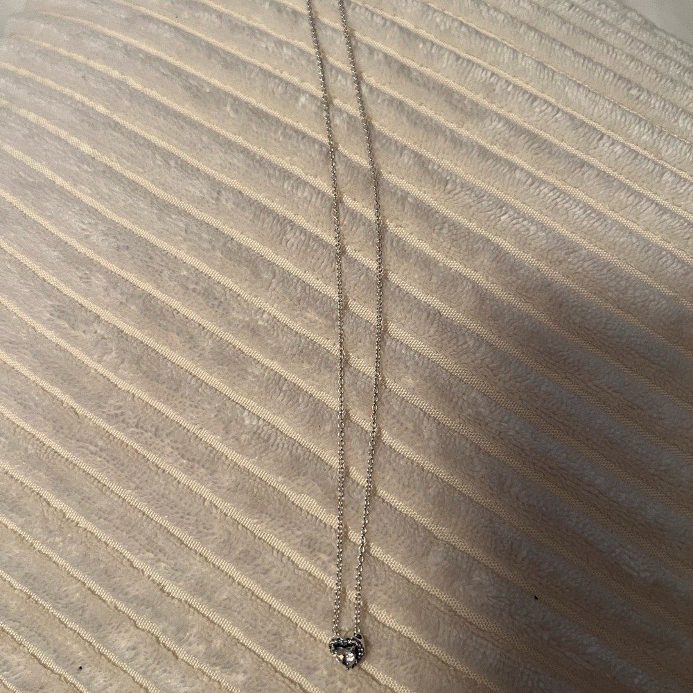 Pandora heart shape necklace